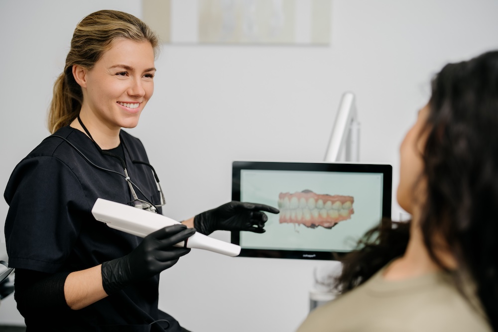 zahnarzt-maxvorstadt- lex09265alexeytestov-bearbeitet